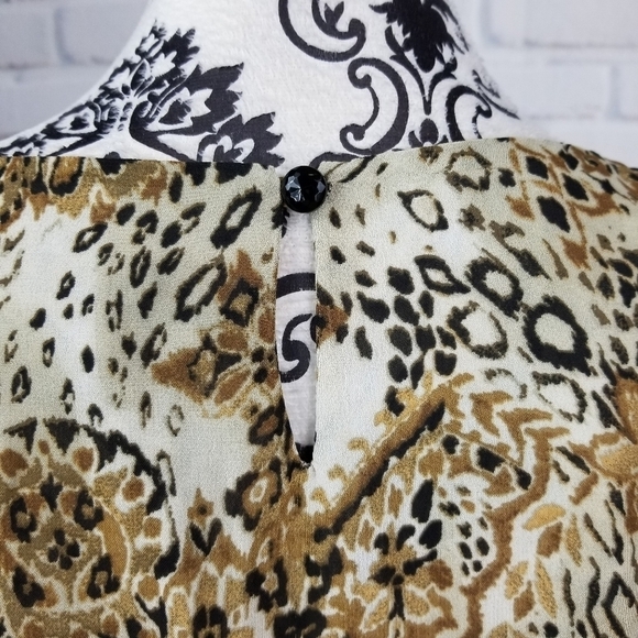 Maggie Barnes 3x lined animal print sleeveless top - Picture 7 of 11